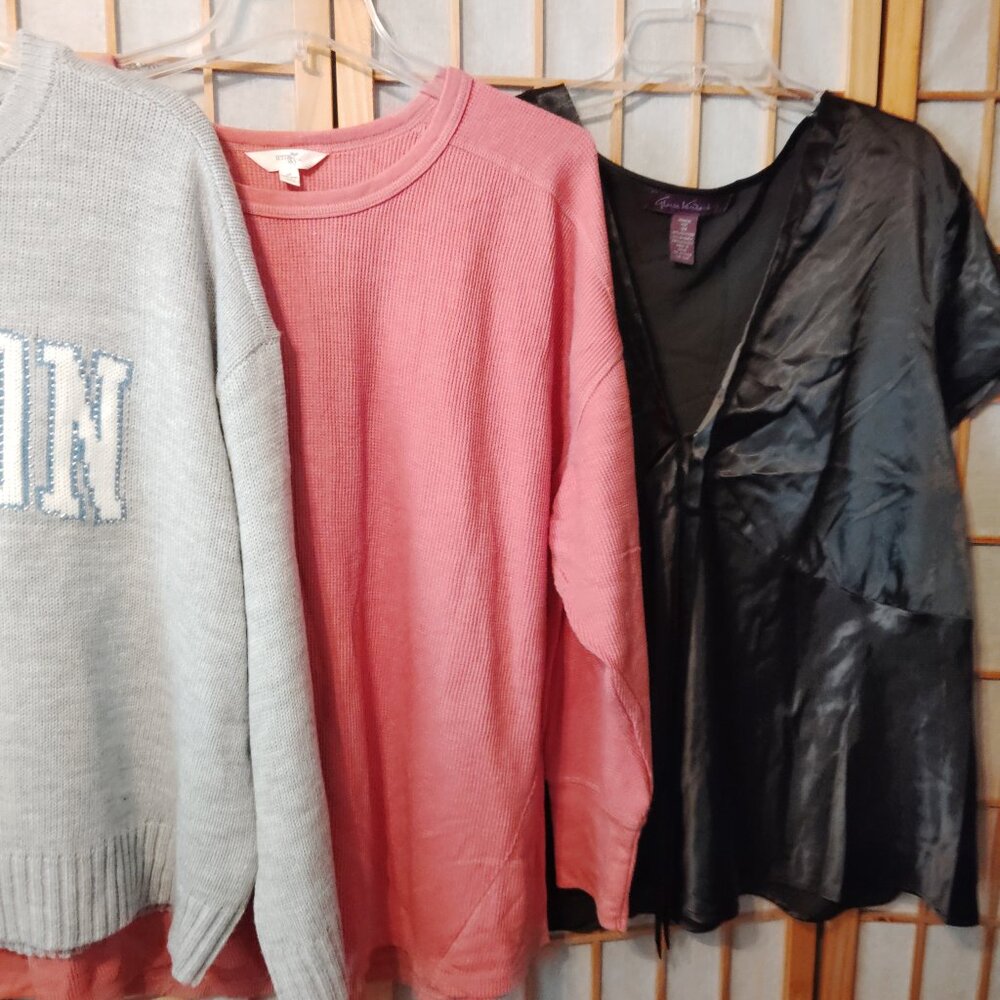 LOT OF 5/$20 WOMENS TOPS SHIRTS SWEATERS NO COMMENT MARKET & SPRUCE PLUS SIZE 3X - Picture 2 of 4